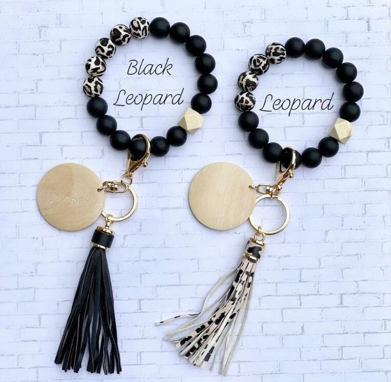 Wristlet - keychain - stretch - fun - stylish - trendy - trend setter- gift - mom - grandma - personalize - beads - silicone